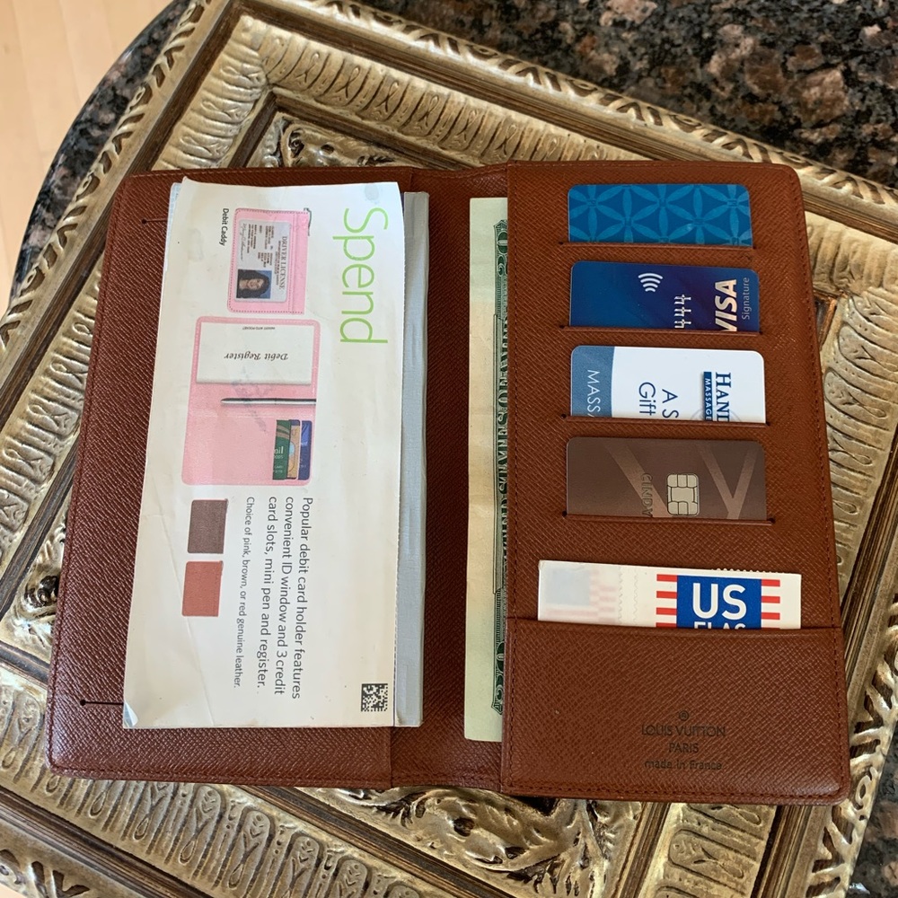Gorgeous Vintage Checkbook Holder/Wallet - Picture 5 of 16